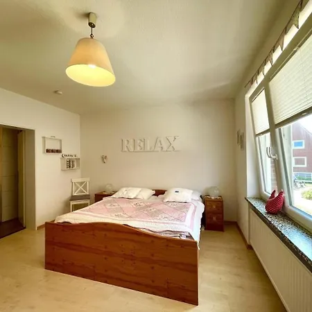 1 Im Haus Sylvia,